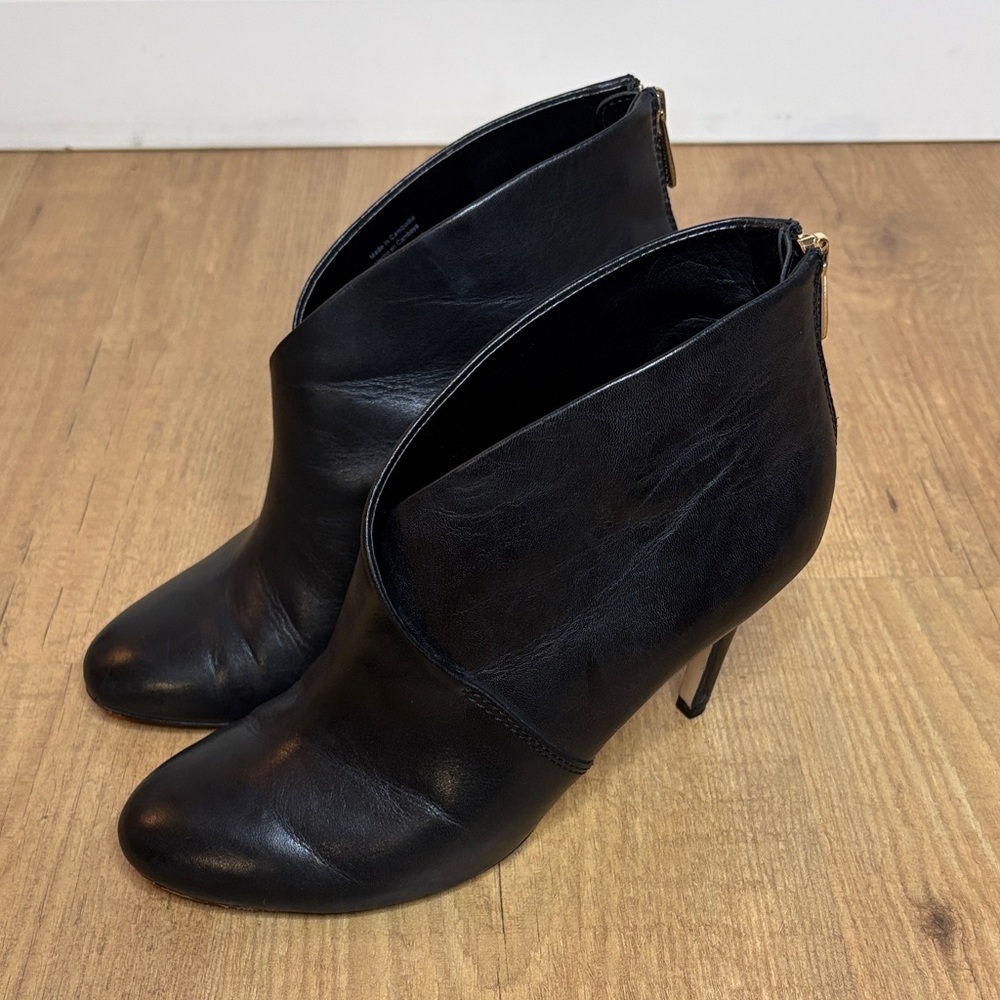 Aldo Black Heeled Booties – Size 8.5 – Excellent Condition